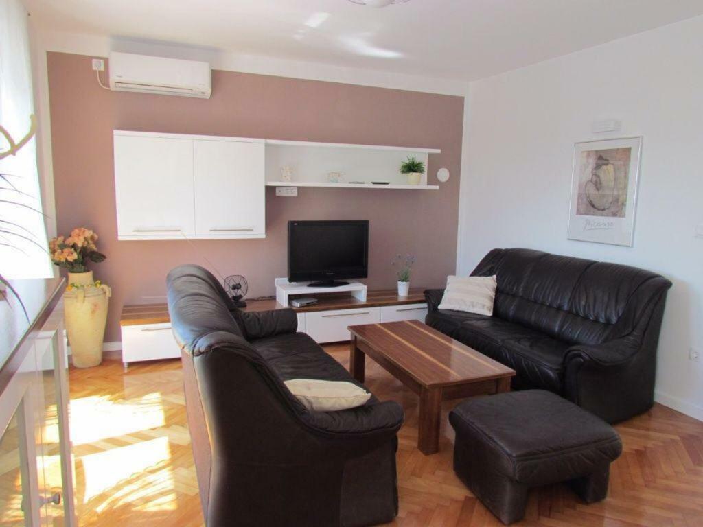 Apartment Lenka Senj  Luaran gambar